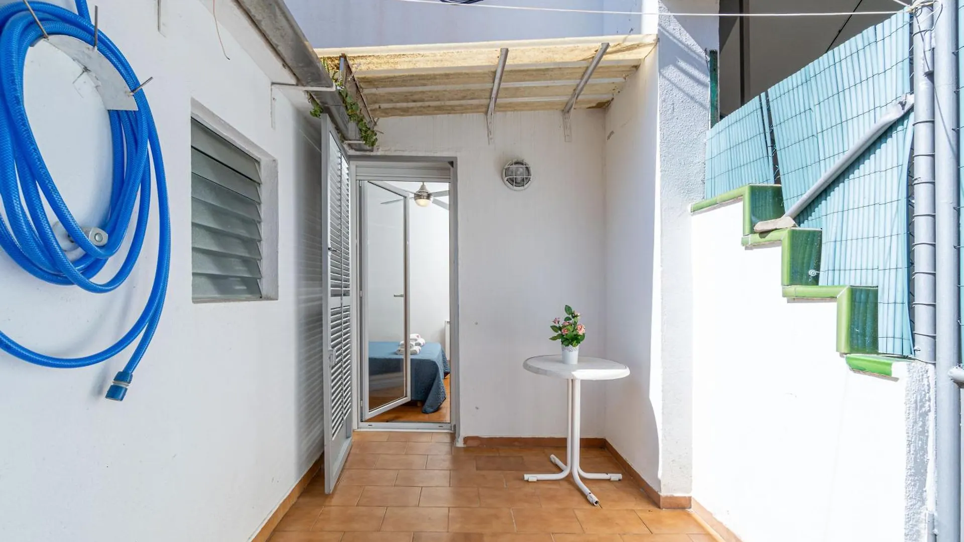 Basic Comfort Apartment Pattaya 0158 Empuriabrava